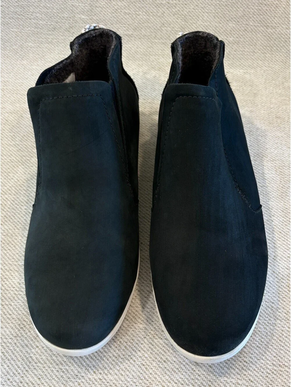 OluKai Hawai'iloa Manu Hope Waterproof Leather Sneaker Boots Black Womens US 9